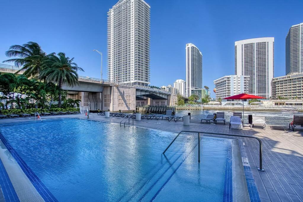 High-Floor Oceanview Apartment ฮาลลันเดลบีช ภายนอก รูปภาพ