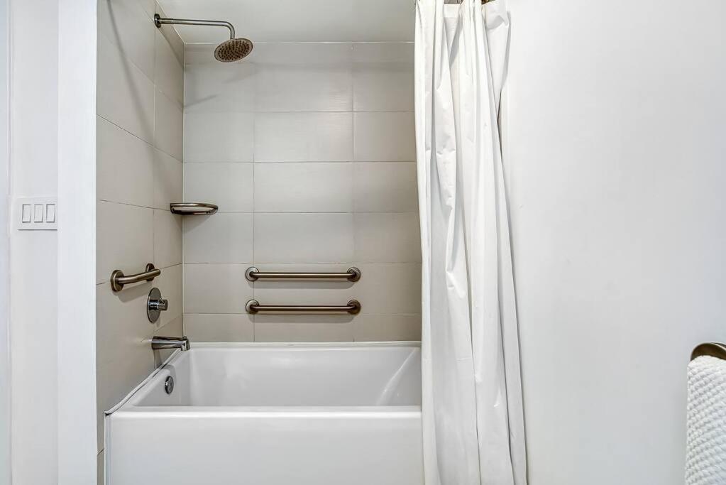 High-Floor Oceanview Apartment ฮาลลันเดลบีช ภายนอก รูปภาพ